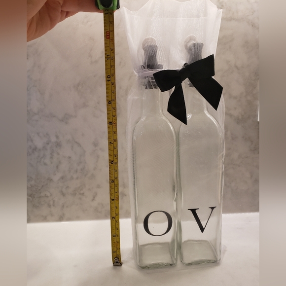 Olive Oil and Vinegar Glass Dispenser Set - Olive Oil Bottles For Kitchen - Picture 2 of 4